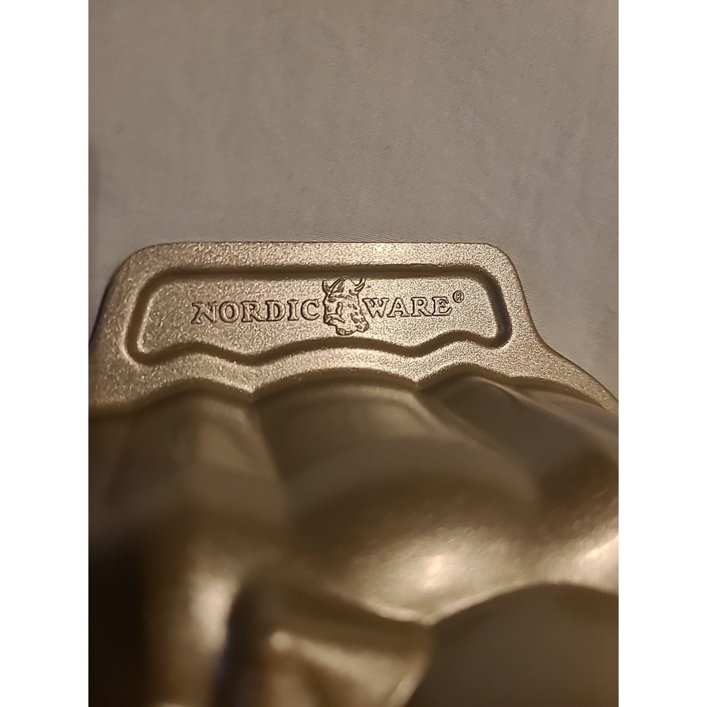 Williams-Sonoma‎ Botanical Pumpkin Loaf Pan - Picture 4 of 5